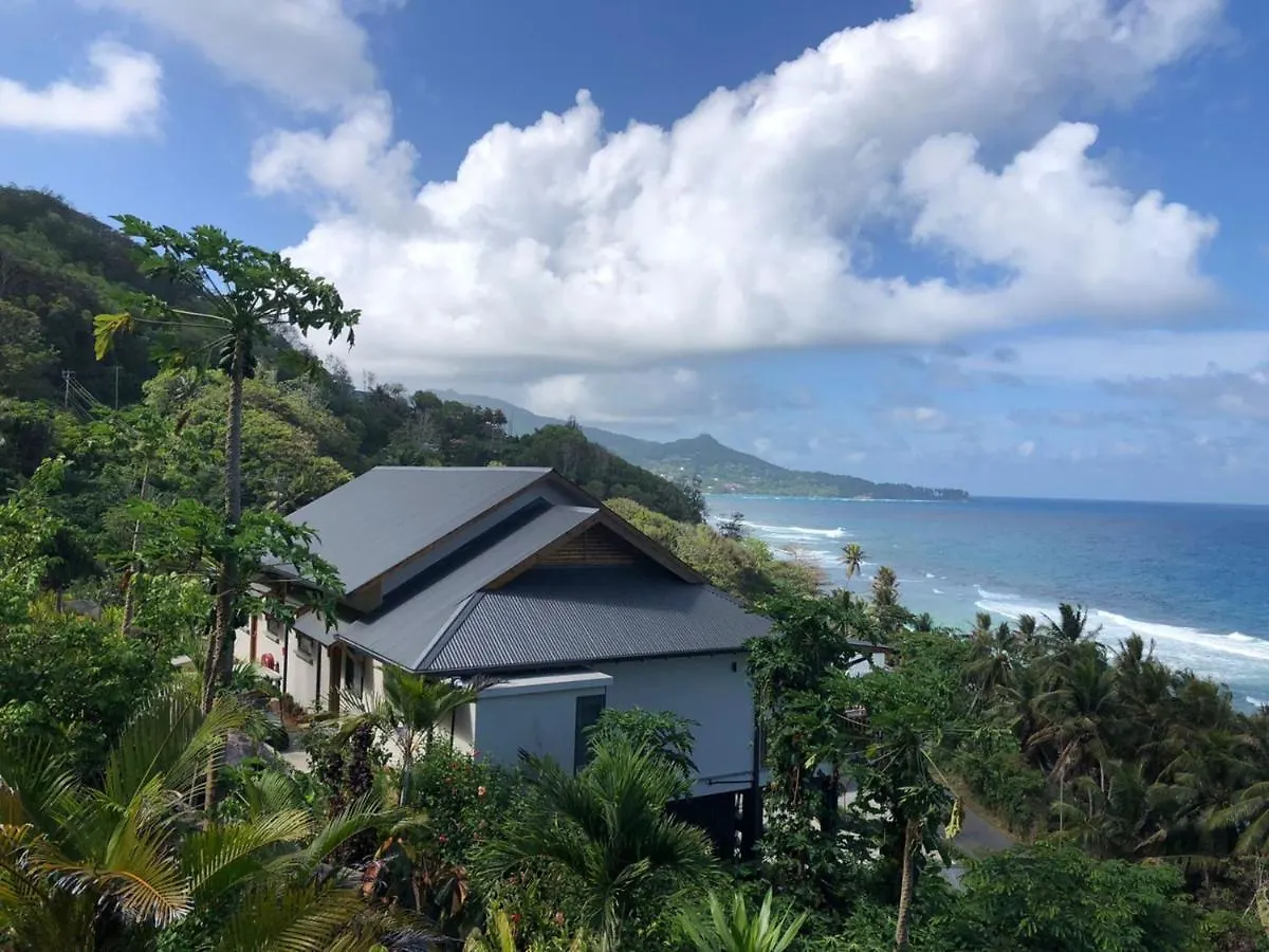 Paradise Chalets Yoga & Wellness Takamaka Hotel