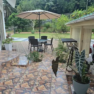 Gasthof Loversnest Self Catering, Anse aux Pins
